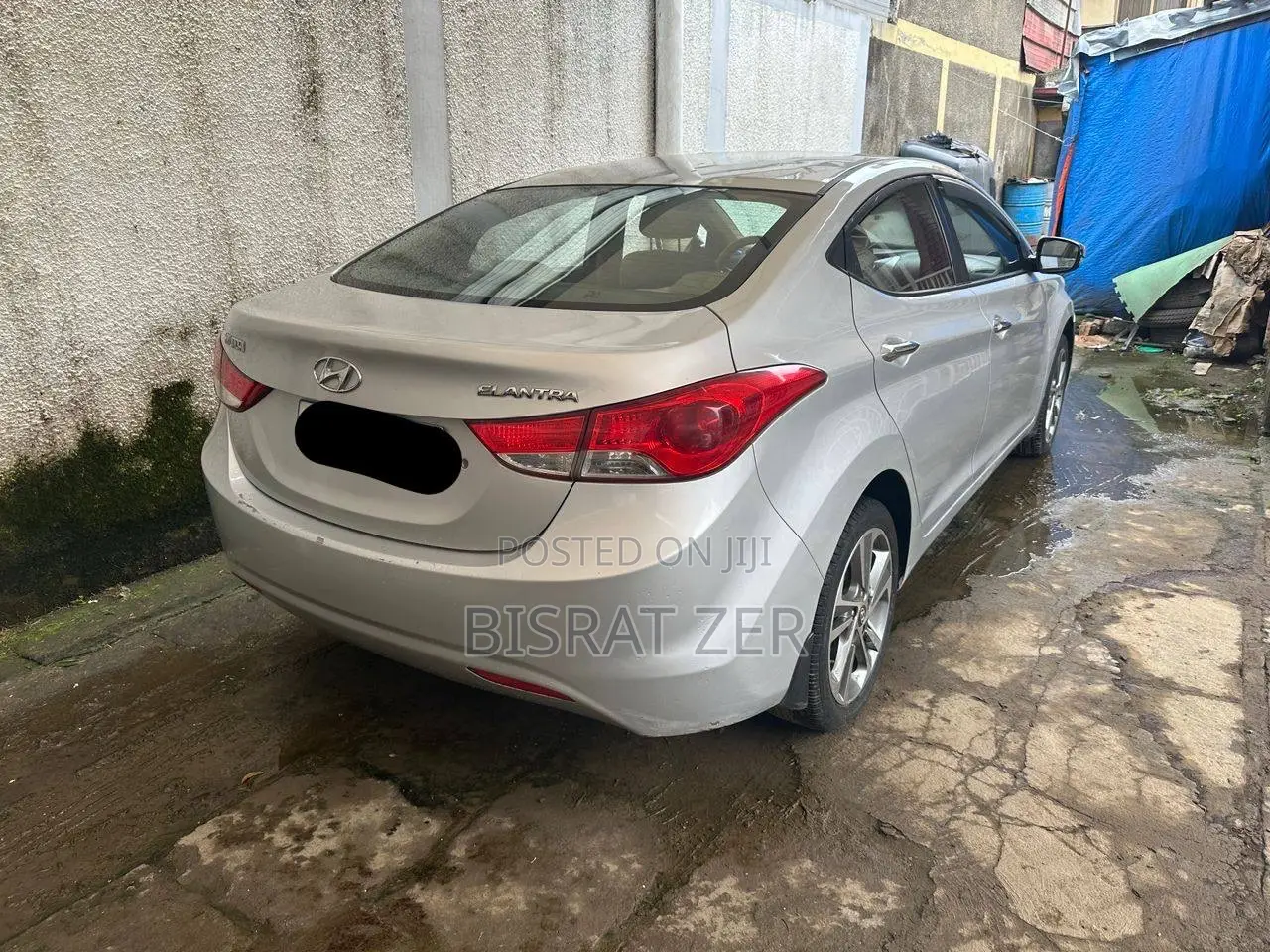 Hyundai Elantra 2012 Silver