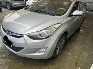Hyundai Elantra 2012 Silver