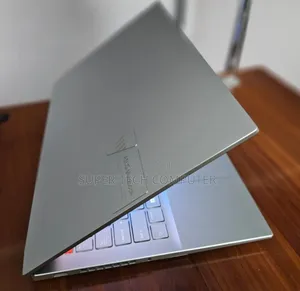 New Laptop Asus ZenBook Pro 15 UX580GE 16GB Intel Core I7 SSD 512GB