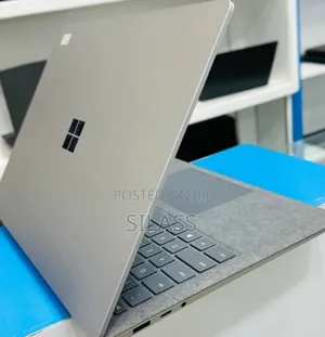 New Laptop Microsoft Surface 16GB Intel Core I7 SSD 512GB