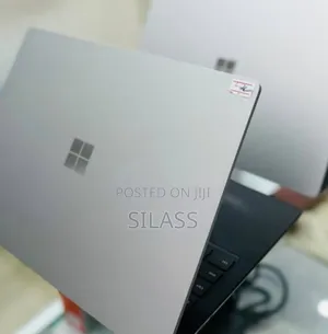 New Laptop Microsoft Surface 16GB Intel Core I7 SSD 512GB