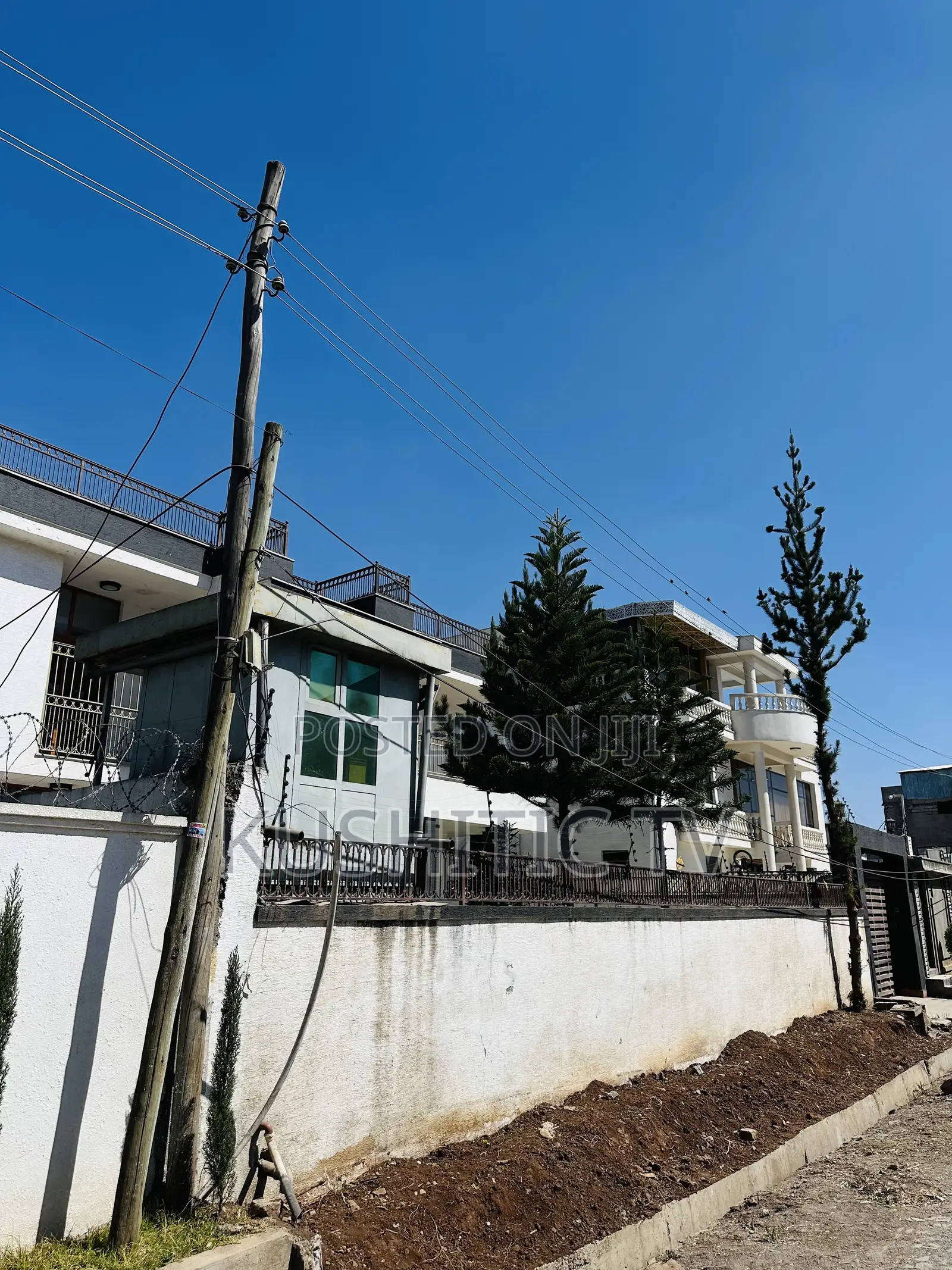 3bdrm House in 20 Meter, Nifas Silk-Lafto for rent