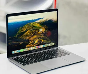New Laptop Apple MacBook Pro 2019 16GB Intel Core I5 SSD 500GB