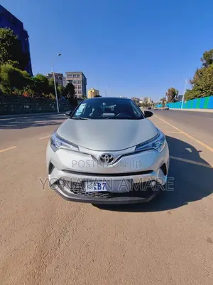 Photo - Toyota C-HR 2020 Silver