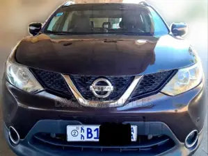 Nissan Qashqai 2016 Brown