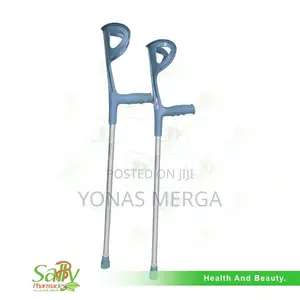 Photo - Bariatric Elbow Crutches簽push Buttons for Optimal Sizing