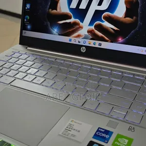 New Laptop HP Pavilion 14 16GB Intel Core I7 SSD 512GB
