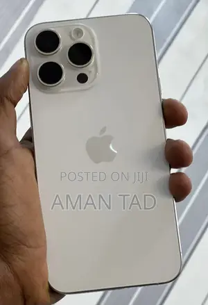 New Apple iPhone 15 Pro Max 256 GB White