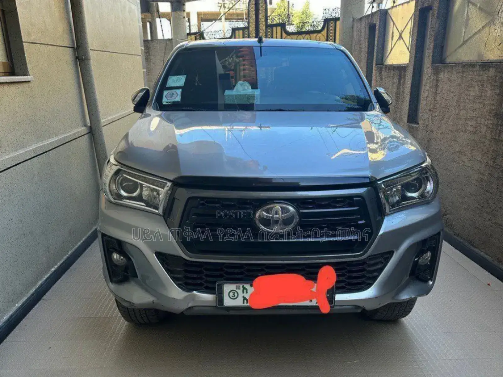 Toyota Hilux 2020 Silver