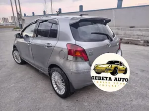 Photo - Toyota Yaris 2008 Silver