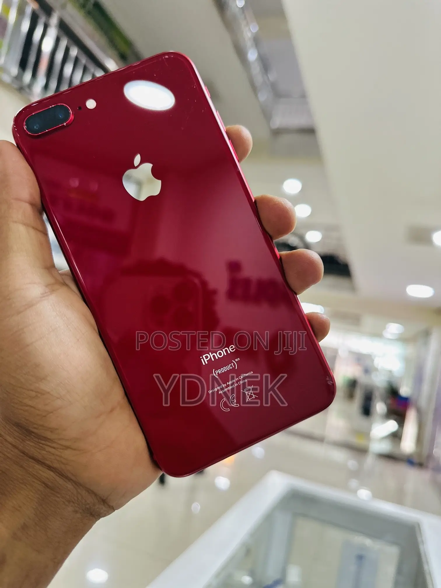 Apple iPhone 8 Plus 64 GB Red