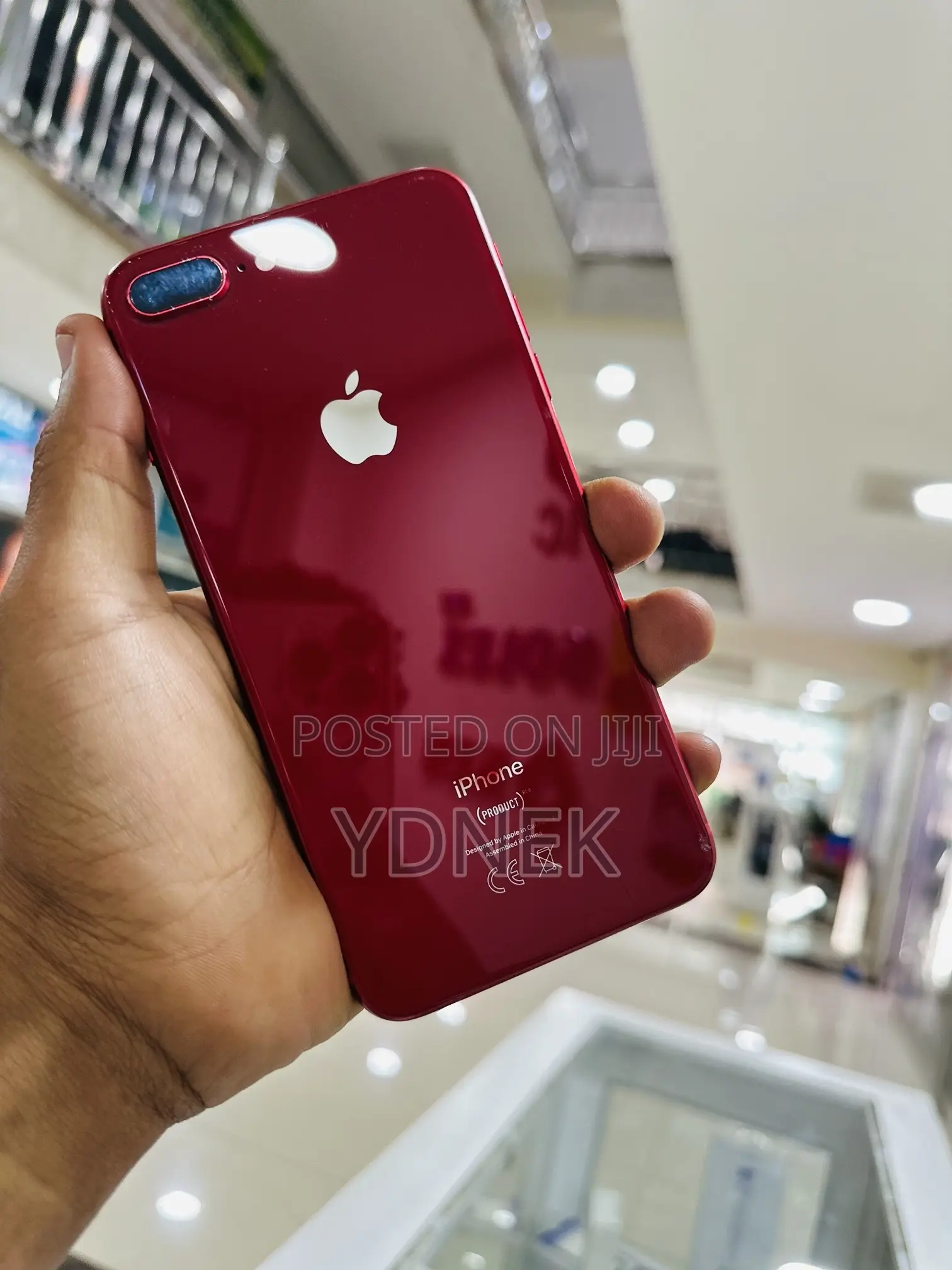 Apple iPhone 8 Plus 64 GB Red