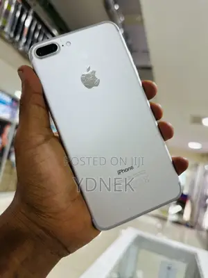 Photo - Apple iPhone 7 Plus 32 GB Gray