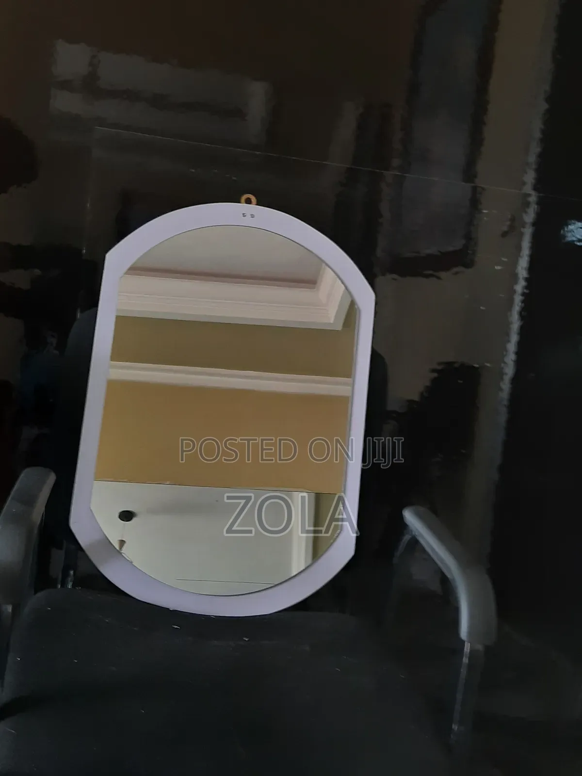 Mirror  መስታወት  ልዩ የገና የበአል ቅናሽ  