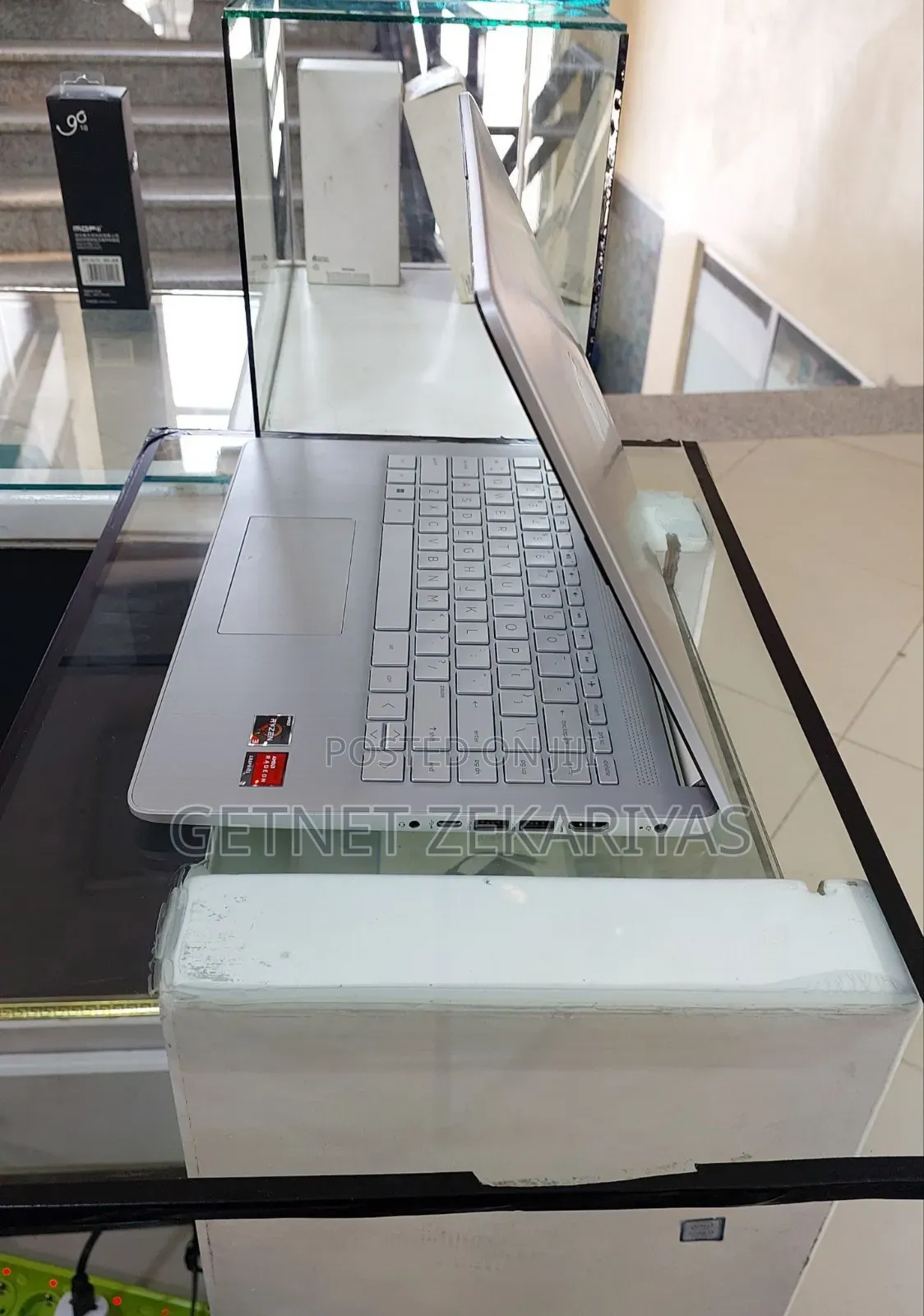 New Laptop HP Stream Notebook 16GB AMD Ryzen 3 SSD 512GB