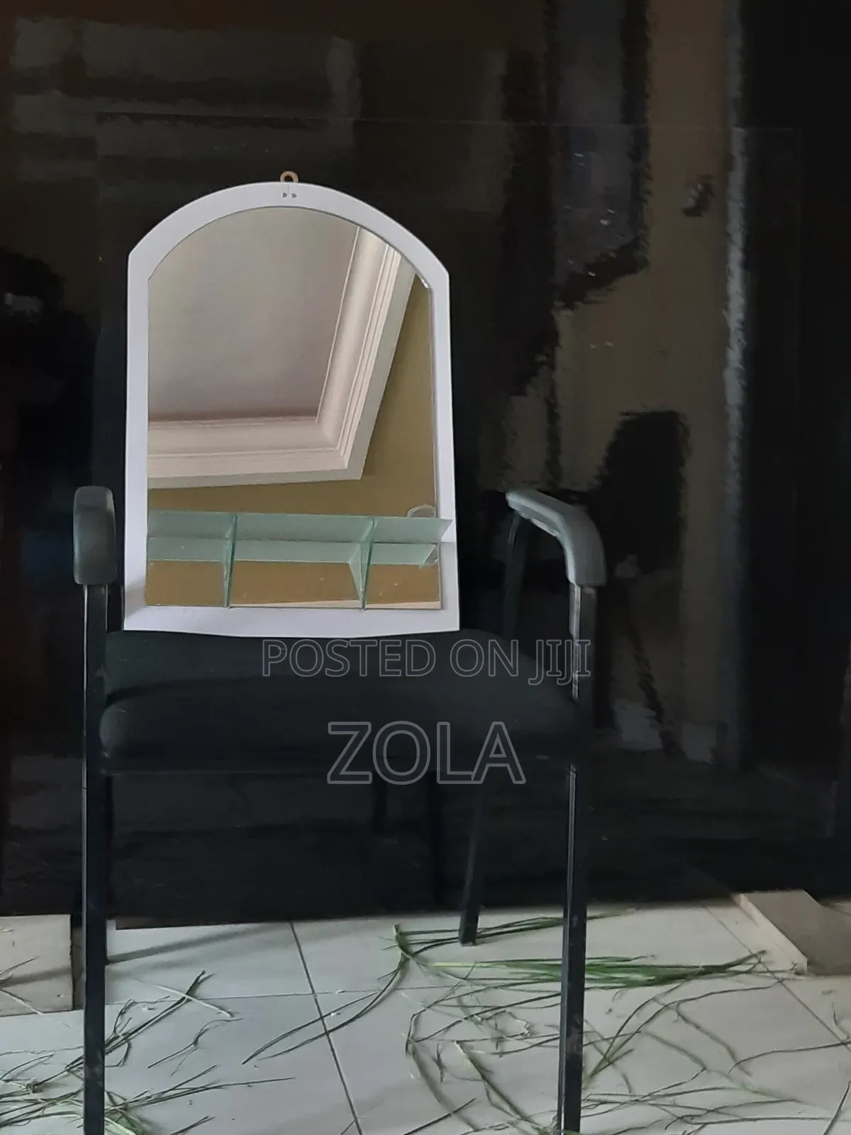 Mirror  መስታወት  ልዩ የገና የበአል ቅናሽ  