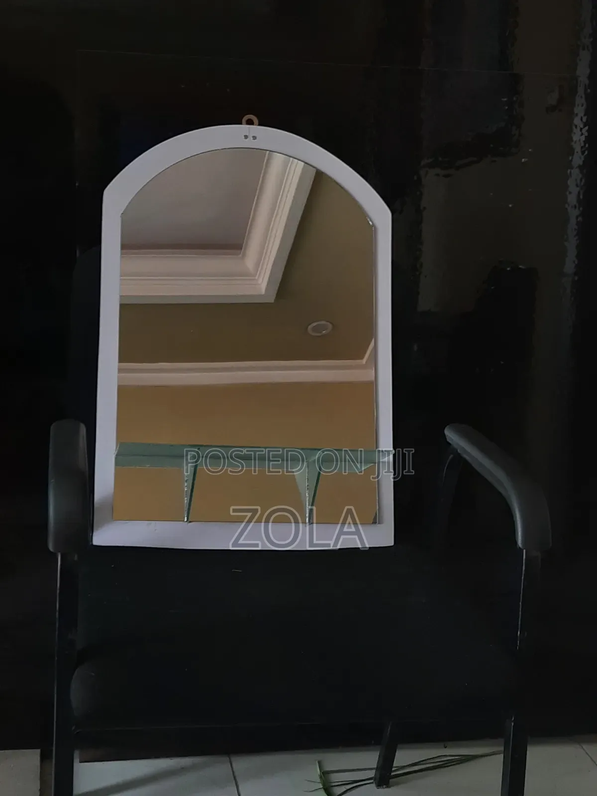 Mirror  መስታወት  ልዩ የገና የበአል ቅናሽ  