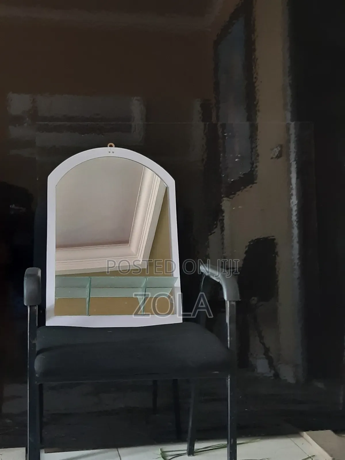 Mirror  መስታወት  ልዩ የገና የበአል ቅናሽ  