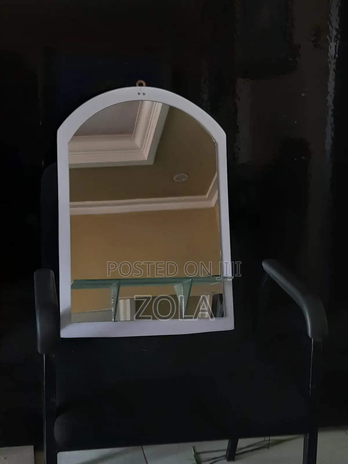 Mirror  መስታወት  ልዩ የገና የበአል ቅናሽ  