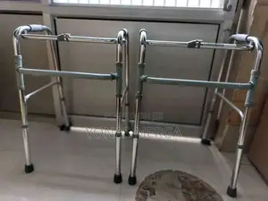 Photo - Walker for , Leg Injured With Wheel Out晌walker爽walker