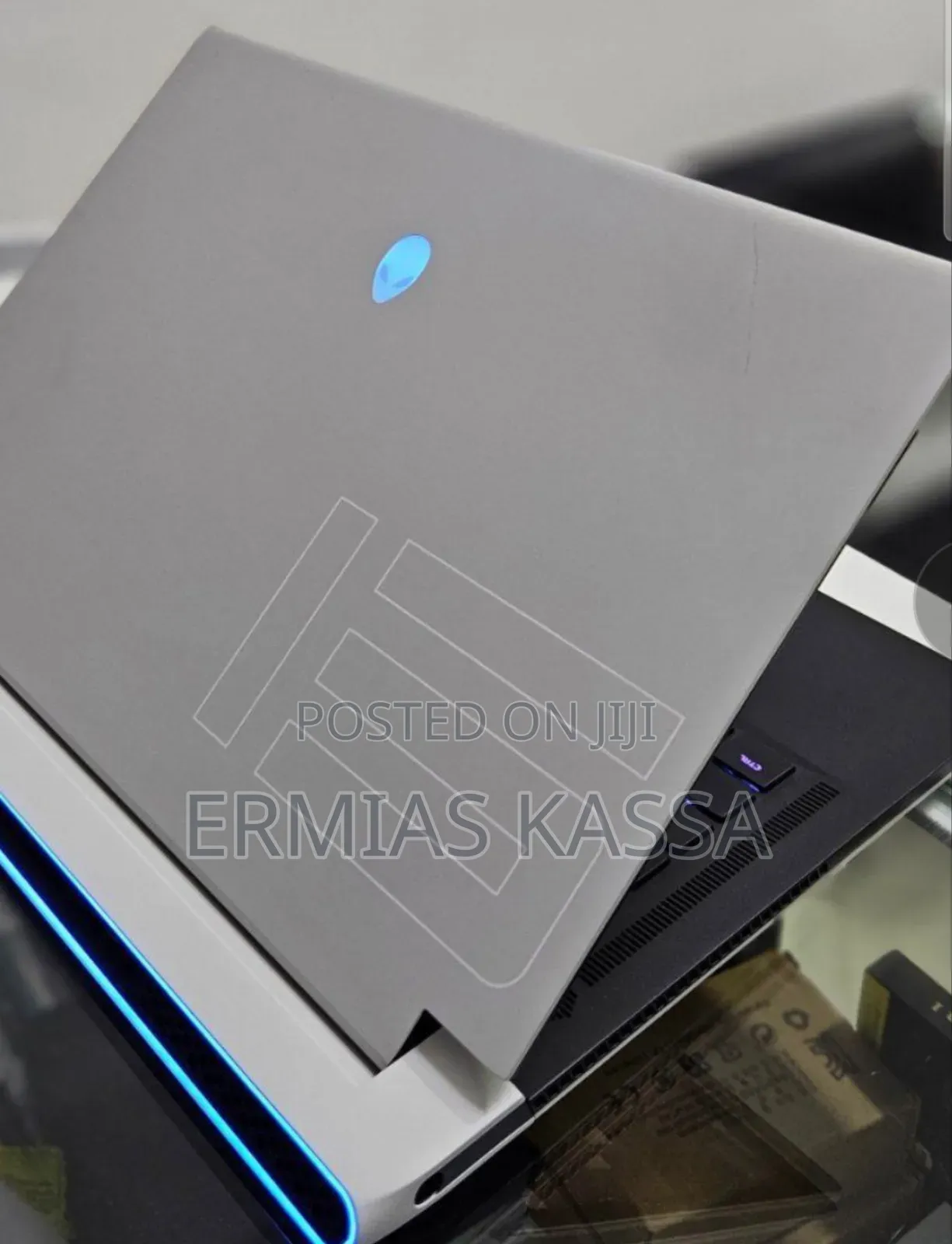 New Laptop Alienware M17x R2 32GB Intel Core I7 SSD 1T