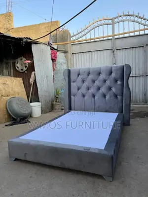 ተሰርቶ ያለቀ አልጋ