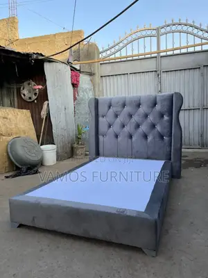 ተሰርቶ ያለቀ አልጋ