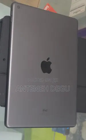 New Apple iPad 10.2 (2019) 64 GB Gray