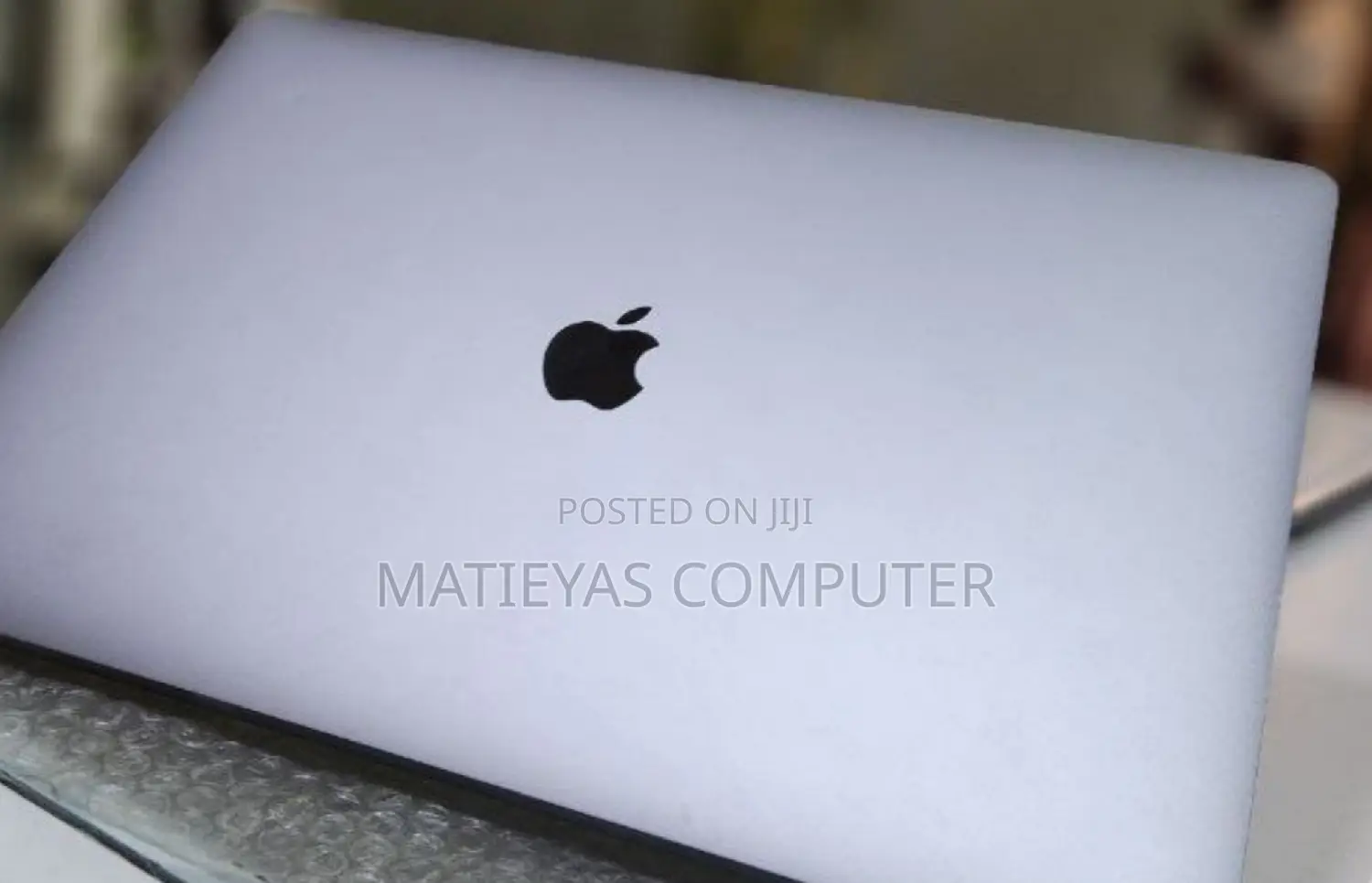 New Laptop Apple MacBook Pro 2019 16GB Intel Core I7 SSD 512GB