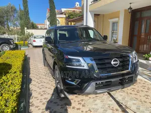 Photo - Nissan Patrol 2021 Black