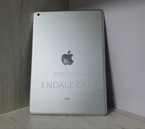 New Apple iPad 10.2 (2019) 64 GB Silver