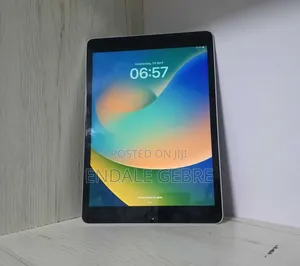 New Apple iPad 10.2 (2019) 64 GB Silver