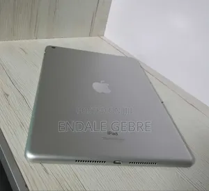 New Apple iPad 10.2 (2019) 64 GB Silver