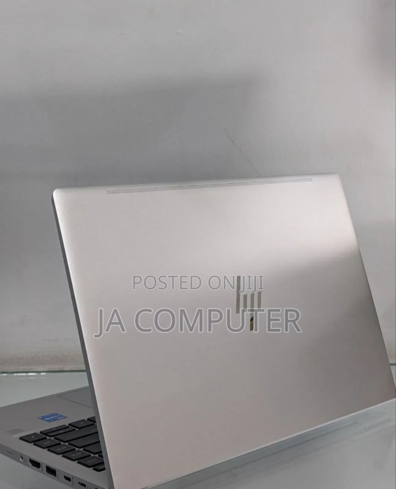 New Laptop HP EliteBook 640 G10 8GB Intel Core I5 SSD 512GB