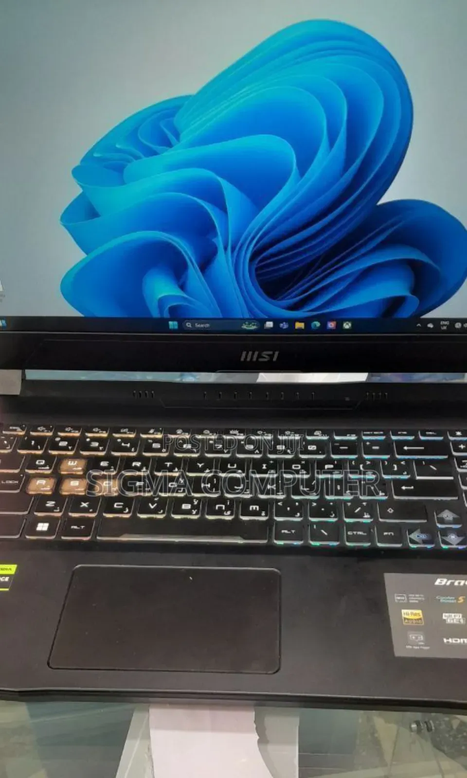 New Laptop MSI Crosshair 15 B12U 16GB Intel Core I7 SSD 512GB