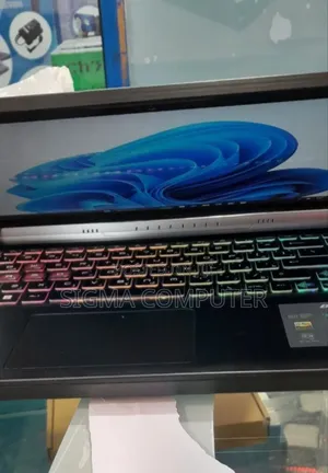 New Laptop MSI Crosshair 15 B12U 16GB Intel Core I7 SSD 512GB