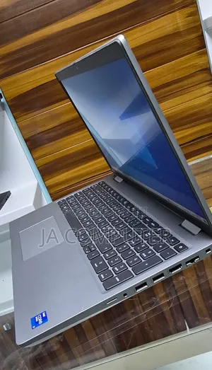 New Laptop Dell Precision 15 5540 16GB Intel Core I7 SSD 512GB