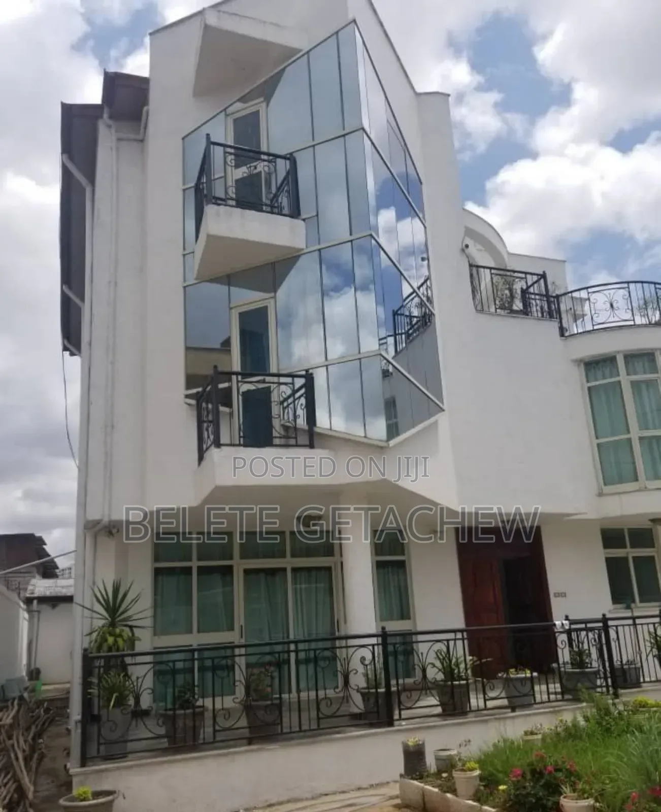 10bdrm House in Cmc Sunshine, Luxury, Bole for sale