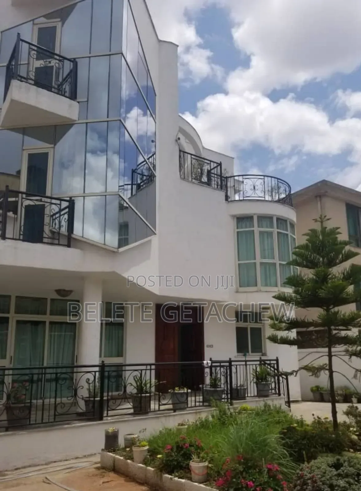 10bdrm House in Cmc Sunshine, Luxury, Bole for sale