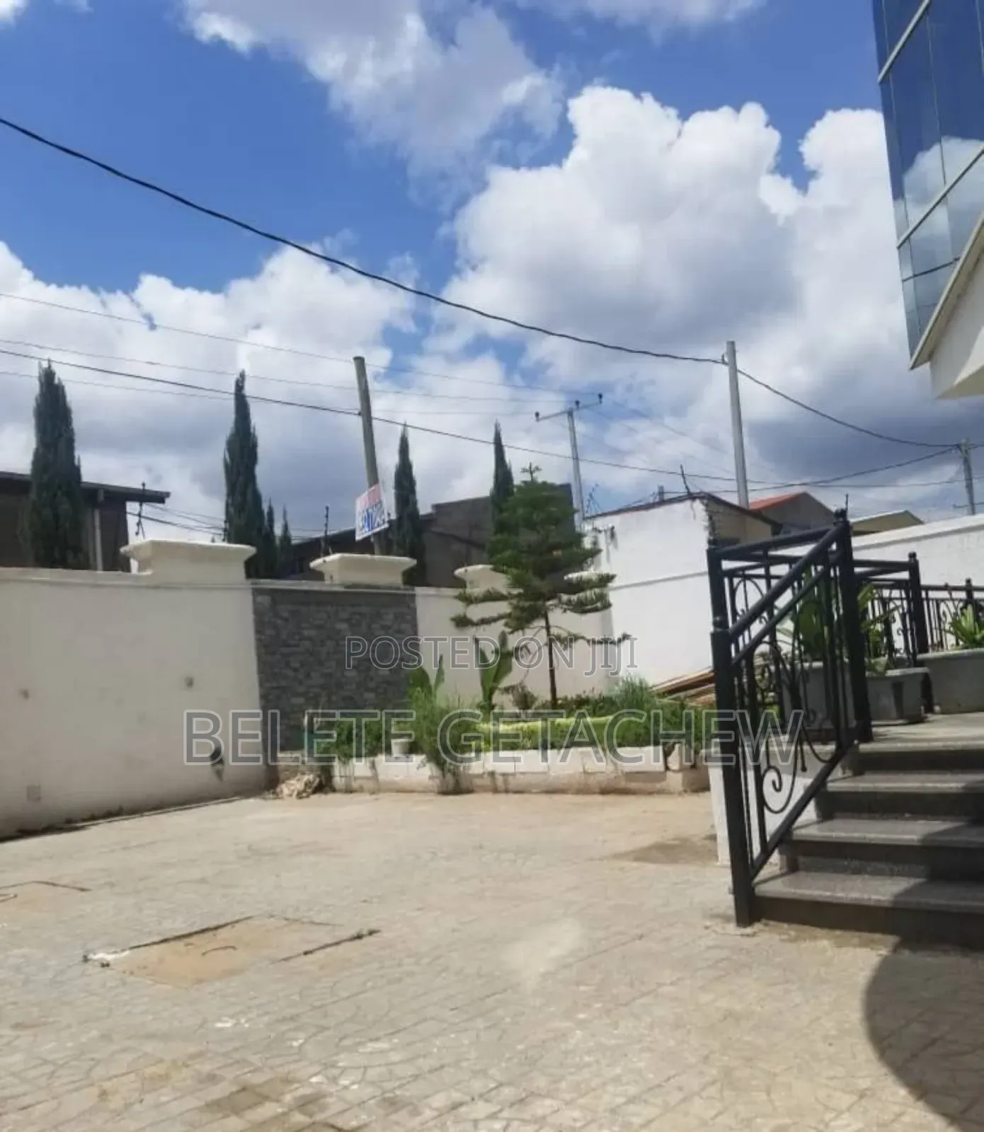 10bdrm House in Cmc Sunshine, Luxury, Bole for sale