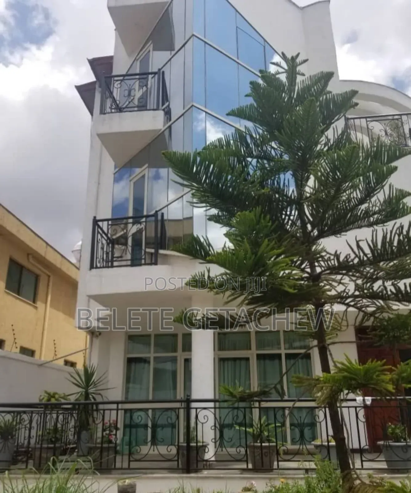 10bdrm House in Cmc Sunshine, Luxury, Bole for sale
