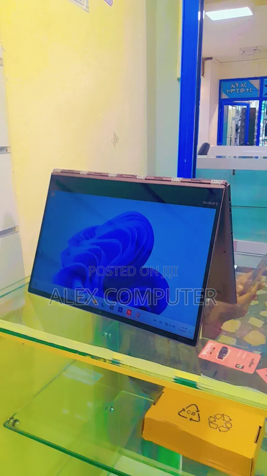 New Laptop Lenovo Yoga C930 8GB Intel Core I7 SSD 512GB