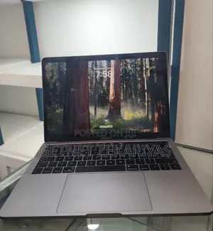 New Laptop Apple MacBook Pro 2018 8GB Intel Core I5 SSD 512GB