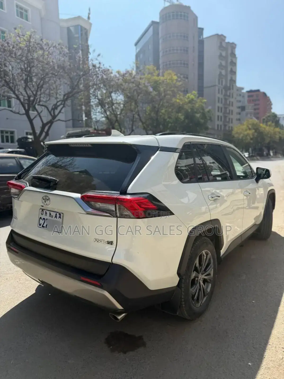 Toyota RAV4 2022 White