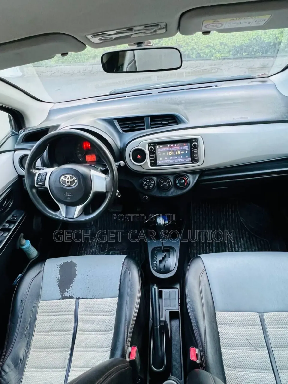 Toyota Yaris 2013 Silver