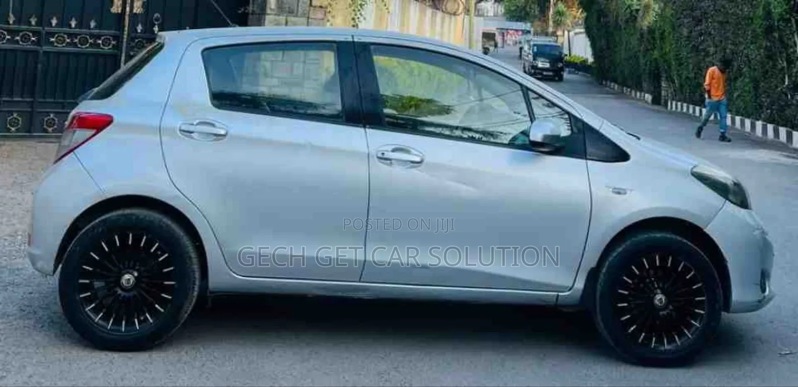 Toyota Yaris 2013 Silver