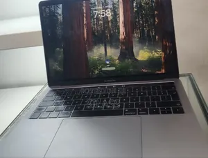 Laptop Apple MacBook Pro 2018 8GB Intel Core I5 SSD 512GB