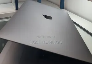 Photo - New Laptop Apple MacBook 2018 8GB Intel Core I5 SSD 512GB