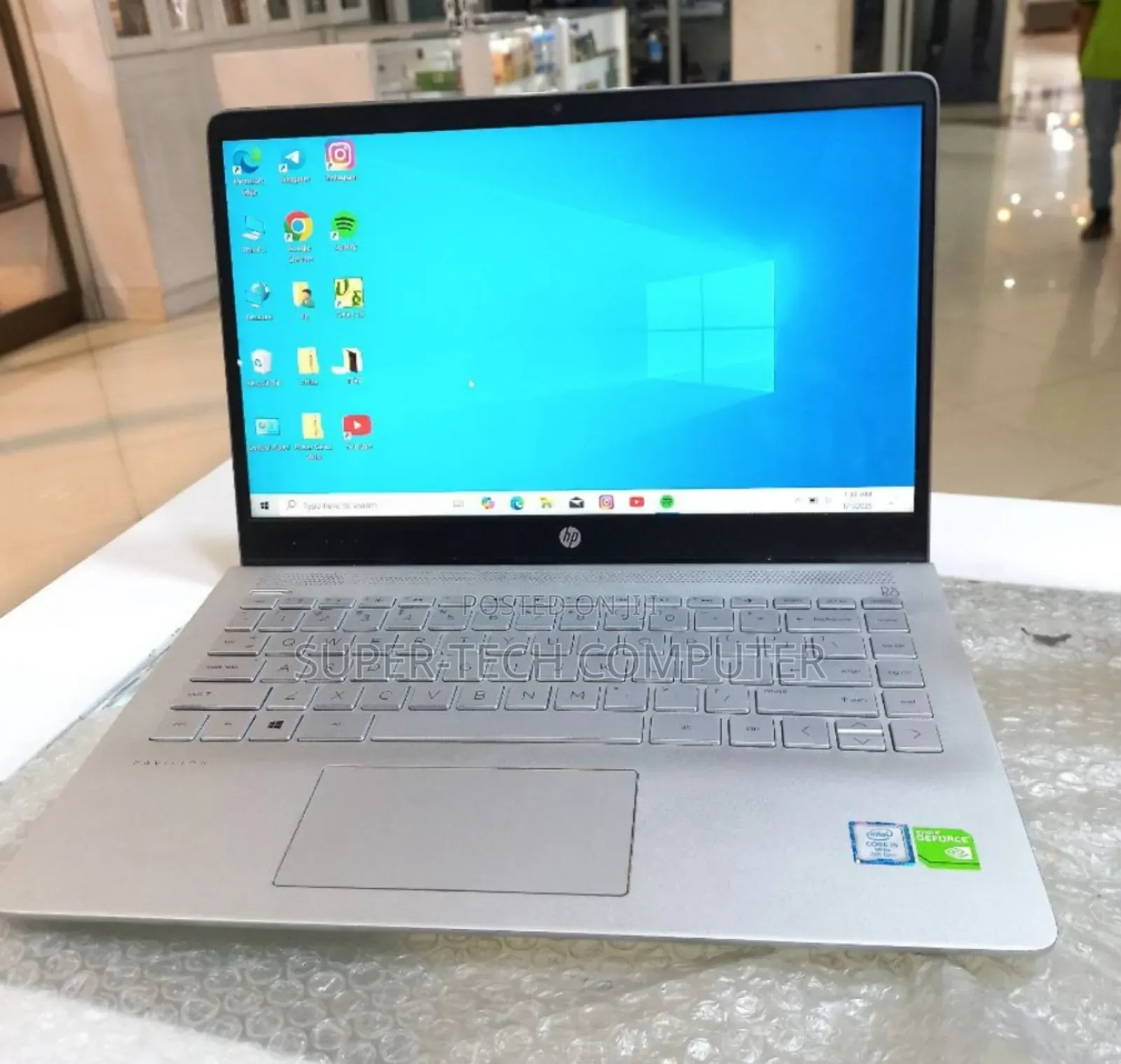 New Laptop HP Pavilion 15 8GB Intel Core I5 SSD 256GB