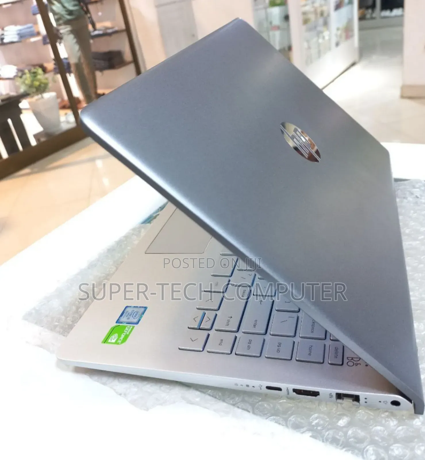 New Laptop HP Pavilion 15 8GB Intel Core I5 SSD 256GB